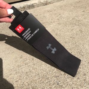 Women’s Under Armour headband